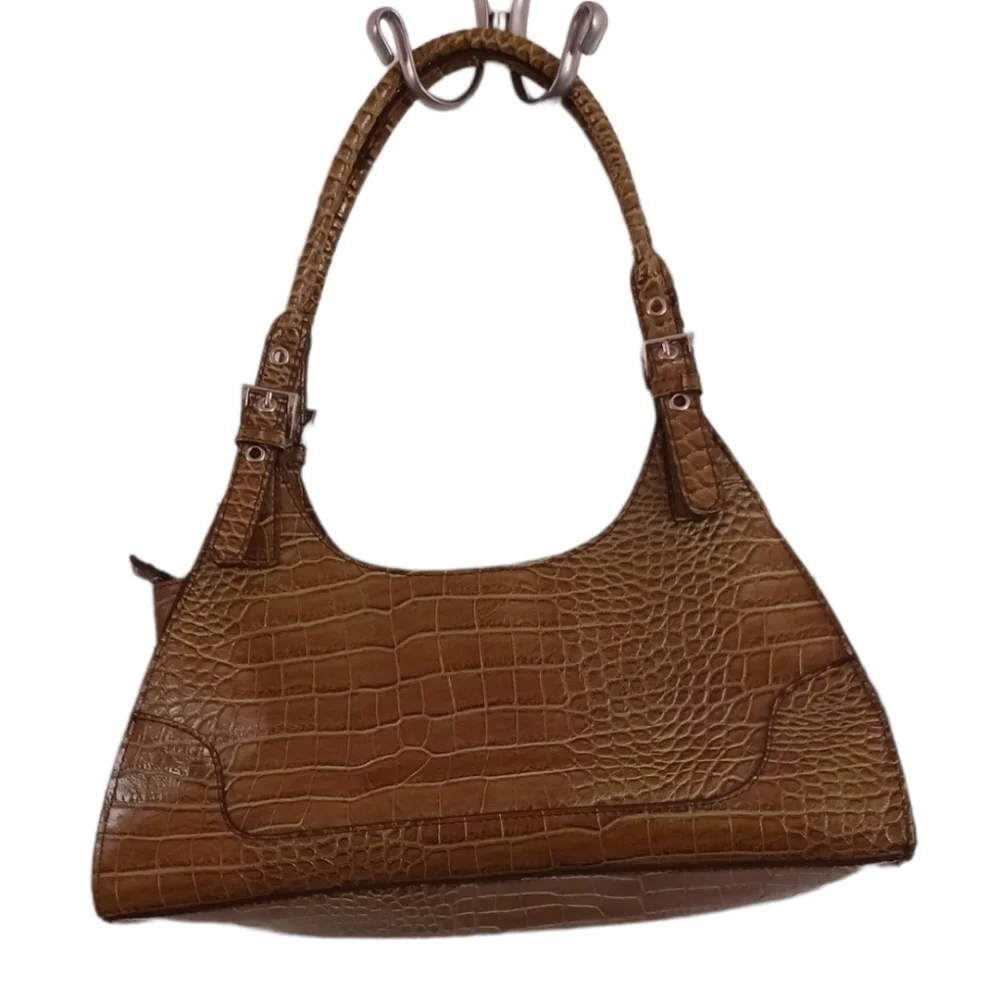 MONDANI New York Faux Reptile Print
